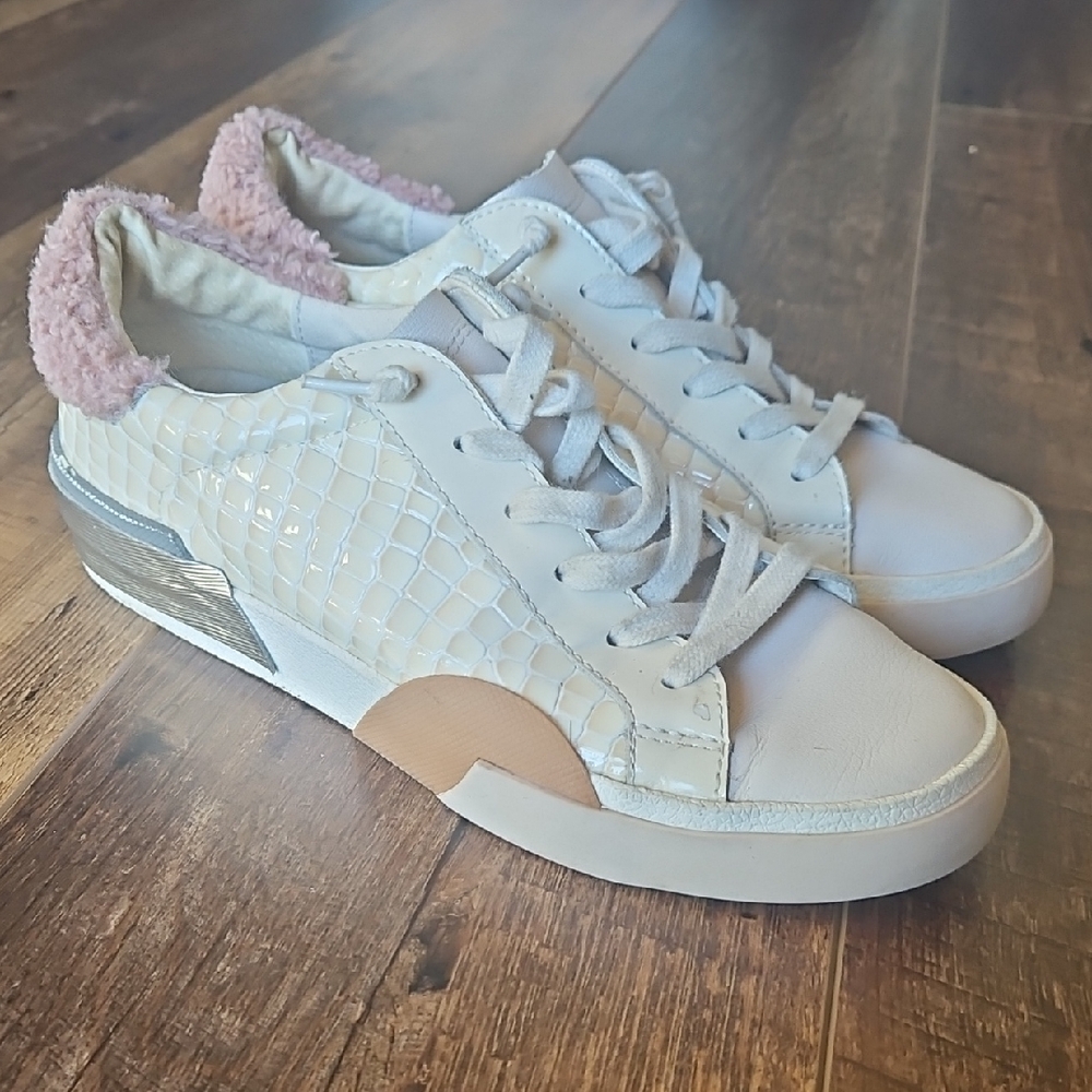 Dolce Vita Zina Sneakers